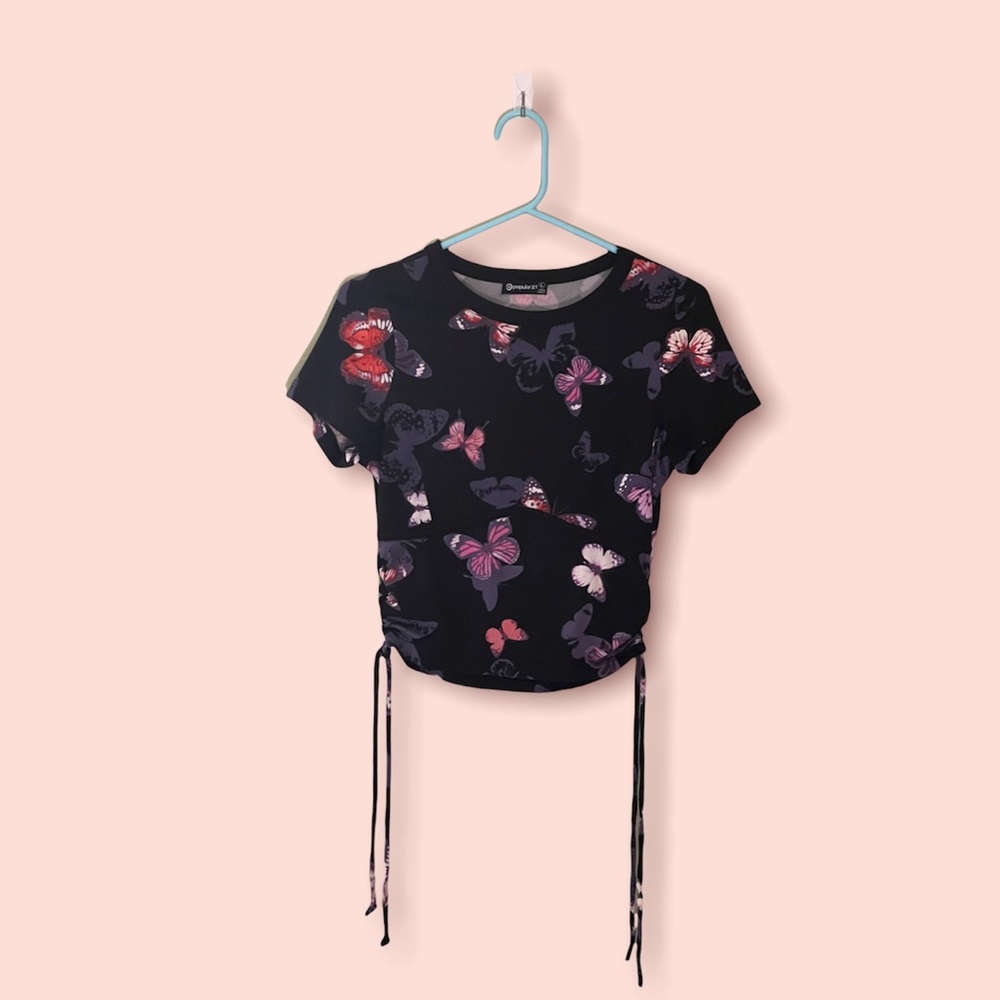 Top. Super comfy . Soft
